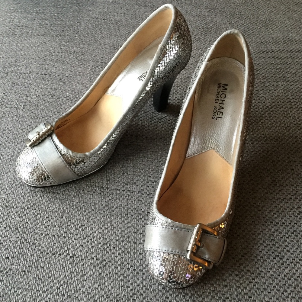 Michael Kors Silver Sequin Heeled Pumps with Silver Jeweled Buckles Size US 9.5M